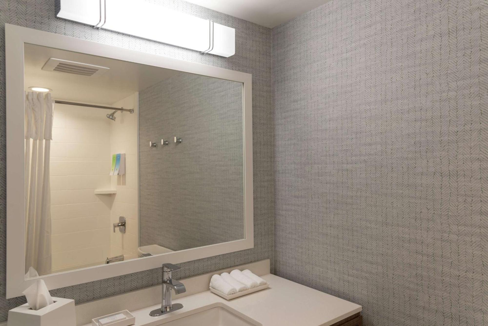 Home2 Suites By Hilton Indianapolis Airport Eksteriør bilde