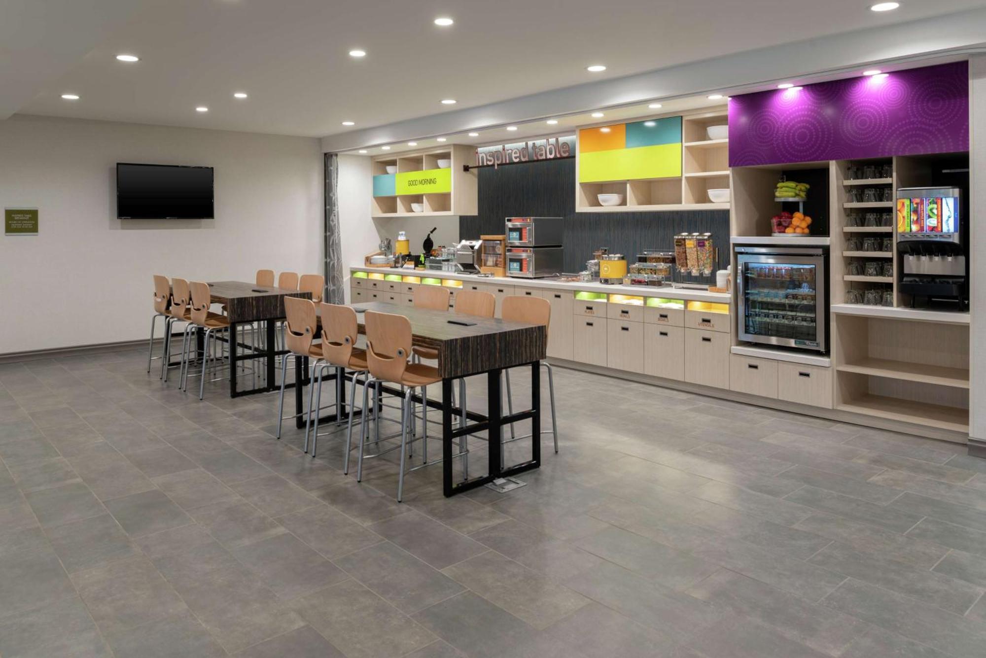 Home2 Suites By Hilton Indianapolis Airport Eksteriør bilde