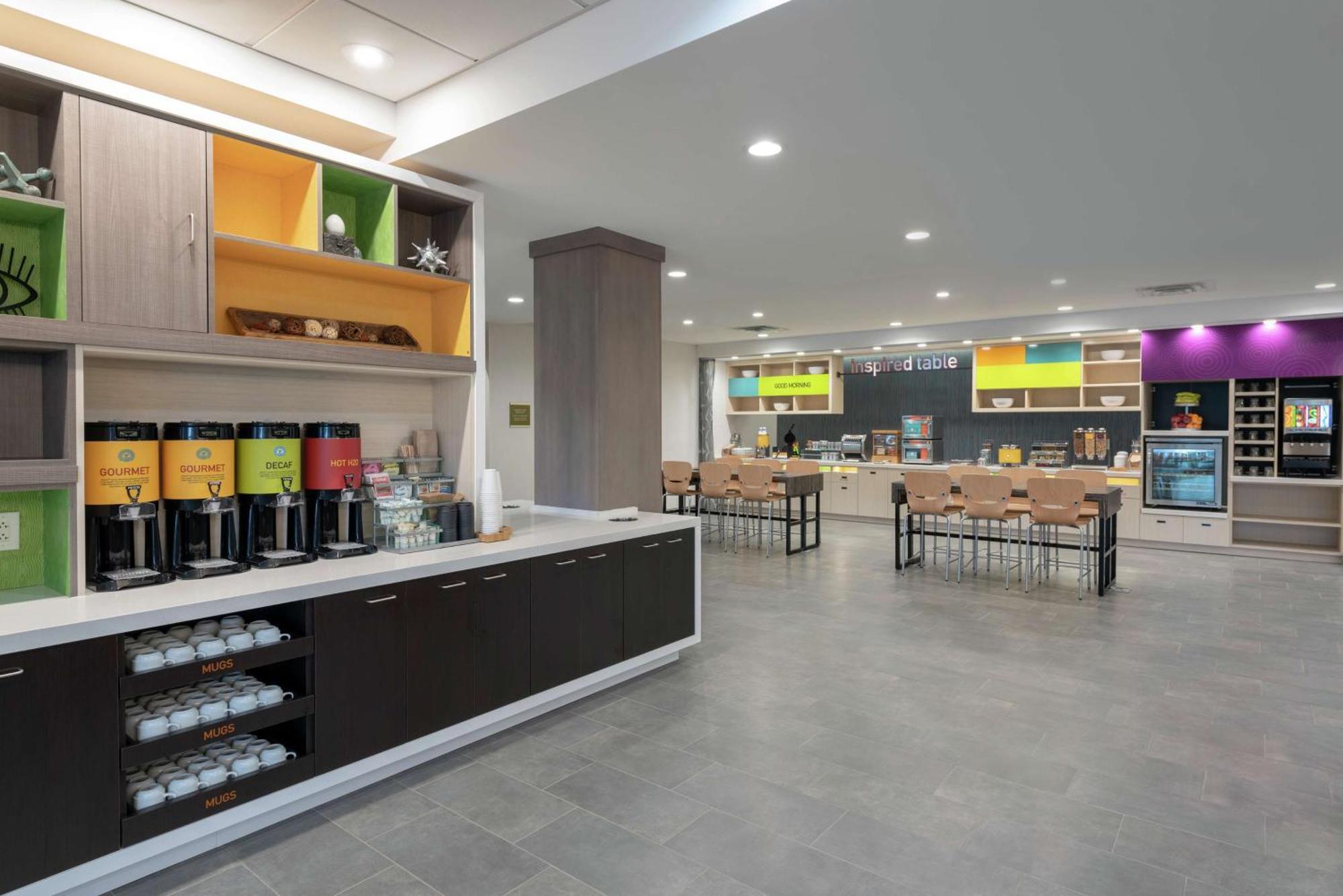 Home2 Suites By Hilton Indianapolis Airport Eksteriør bilde