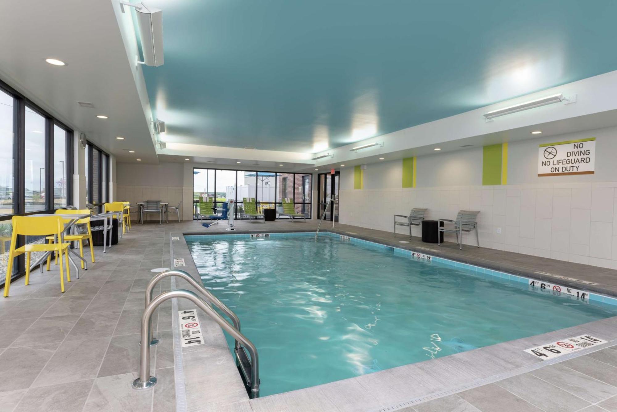Home2 Suites By Hilton Indianapolis Airport Eksteriør bilde